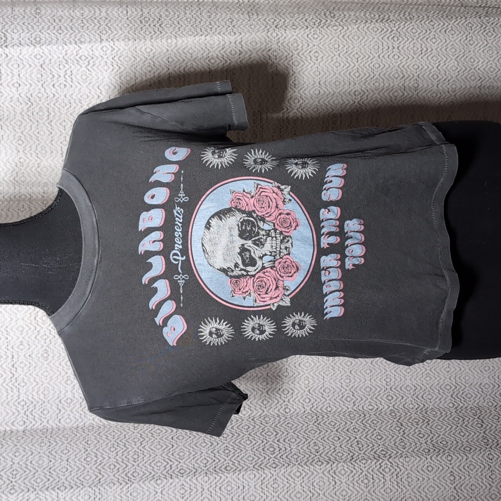 Billabong Crop Top - size Medium